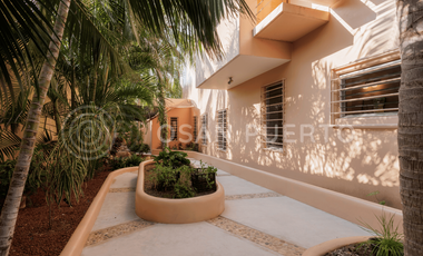 Residencia Panorámica con Vista al Mar en un Terreno Único de 1,180 m² en Punta Zicatela