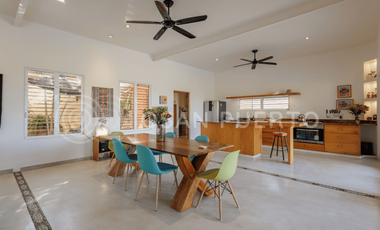 Residencia Panorámica con Vista al Mar en un Terreno Único de 1,180 m² en Punta Zicatela