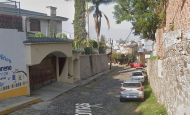 Casa en Venta en Loma del Barro, Zapotlán El Grande – Ideal para Familia Grande o Proyecto, Remate Bancario Con Gran Plusvalía