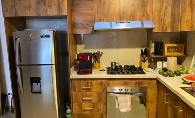 CASA EN ARRIENDO DE 4 DORMITORIOS EN LA CALLE PARIS SECTOR REDONDEL MUÑECAS DE PIEDRA