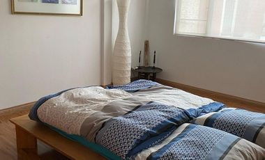 CASA EN ARRIENDO DE 4 DORMITORIOS EN LA CALLE PARIS SECTOR REDONDEL MUÑECAS DE PIEDRA