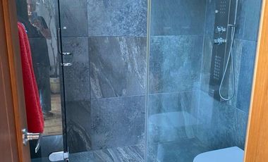 CASA EN ARRIENDO DE 4 DORMITORIOS EN LA CALLE PARIS SECTOR REDONDEL MUÑECAS DE PIEDRA