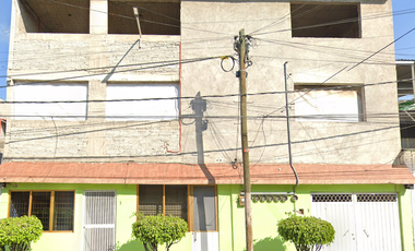 REMATE INMOBILIARIO en AV. 585 CDA.