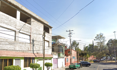 REMATE INMOBILIARIO en AV. 585 CDA.