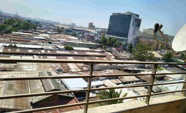 Se Vende Depto en Estación Central . Calle Obispo Manuel Umañas Salinas 033,  a 3 minutos del  Metro Universidad de Santiago
✔️Características:
Piso 9. 
34,83. Mts2 Totales. 
Terraza de 2,52mt2
1 Dormitorios.
1 Baño.
Living/ Comedor con desayunador.
1 Estacionamiento.
1 Bodega. 
Agua Caliente por Caldera. 
Piscina..
Parque Infantil.
Quincho.
Lavandería.

Hall de Entrada
Vigilancia 24/7.
✔️ Entorno:
Cercana a Locomoción.
Supermercados.
Ferias Libres.
Todo tipo de Comercios.
Cesfam.
Hospitales.
Colegios.
Jardines de Infancias.

💲Valor de Venta 58.000.000. Comisión del 2% Más IVA.
Se acepta todo medio de pago. 
MC Propiedades 
Tu aleada inmobiliaria

#Leasing 
#Creditos 
#ventas 
#arriendos 
#gestiondedocumentos #CapCut