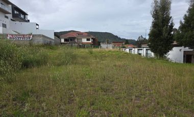 En Venta dentro de exclusiva Urbanización Privada en Challuabamba