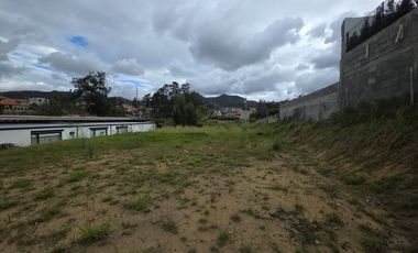 En Venta dentro de exclusiva Urbanización Privada en Challuabamba