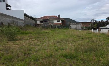 En Venta dentro de exclusiva Urbanización Privada en Challuabamba