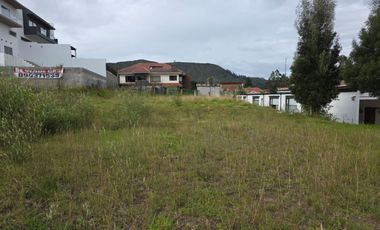 En Venta dentro de exclusiva Urbanización Privada en Challuabamba