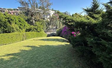 Casa en Renta en Bosque de las Lomas – Jardín Amplio + 4 Terrazas