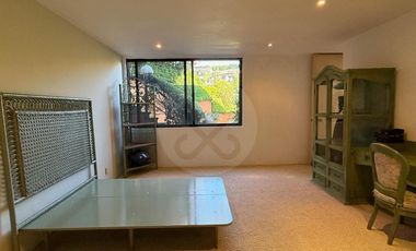 Casa en Renta en Bosque de las Lomas – Jardín Amplio + 4 Terrazas