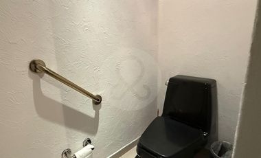 Casa en Renta en Bosque de las Lomas – Jardín Amplio + 4 Terrazas