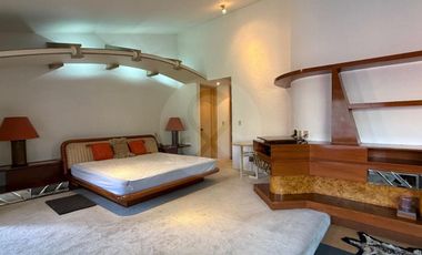 Casa en Renta en Bosque de las Lomas – Jardín Amplio + 4 Terrazas