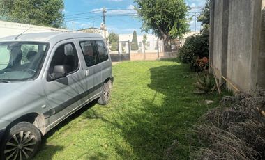 CASA 3 AMB. CON GRAN PARQUE LOTE 10X43.30 ZONA HEGUILOR AL 1000 EL GAUCHO