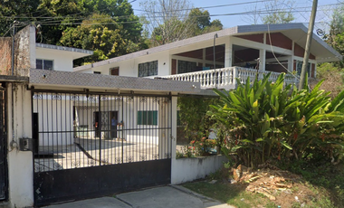 25, INMUEBLE CON EXCELENTE ESPACIO Y PRECIO EN VENTA!!