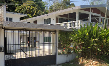 25, INMUEBLE CON EXCELENTE ESPACIO Y PRECIO EN VENTA!!