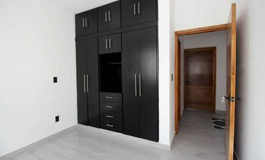 CASA EN VENTA EN FRACCIONAMIENTO PRIVADO ACACIAS TERAN