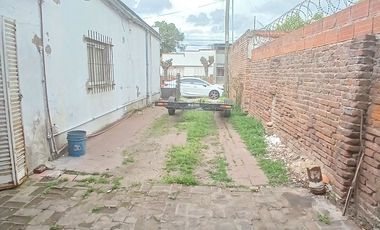 CASA 3 AMB ENTRADA VARIOS AUTOS, GARAGE, DEPOSITO O TALLER, PARQUE ESTADO DE ISRAEL AL 1800