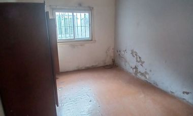 CASA 3 AMB ENTRADA VARIOS AUTOS, GARAGE, DEPOSITO O TALLER, PARQUE ESTADO DE ISRAEL AL 1800