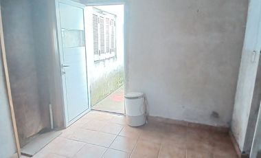 CASA 3 AMB ENTRADA VARIOS AUTOS, GARAGE, DEPOSITO O TALLER, PARQUE ESTADO DE ISRAEL AL 1800