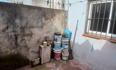 CASA 3 AMB ENTRADA VARIOS AUTOS, GARAGE, DEPOSITO O TALLER, PARQUE ESTADO DE ISRAEL AL 1800