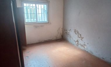 CASA 3 AMB ENTRADA VARIOS AUTOS, GARAGE, DEPOSITO O TALLER, PARQUE ESTADO DE ISRAEL AL 1800