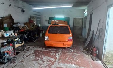 CASA 3 AMB ENTRADA VARIOS AUTOS, GARAGE, DEPOSITO O TALLER, PARQUE ESTADO DE ISRAEL AL 1800