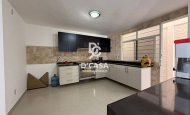 SE VENDE CASA EN ROSALINDA