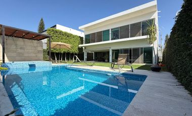 CASA EN VENTA EN FRACCIONAMIENTO LOMAS DE COCOYOC MORELOS