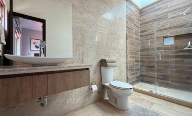 CASA EN VENTA EN FRACCIONAMIENTO LOMAS DE COCOYOC MORELOS