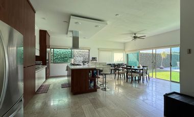 CASA EN VENTA EN FRACCIONAMIENTO LOMAS DE COCOYOC MORELOS