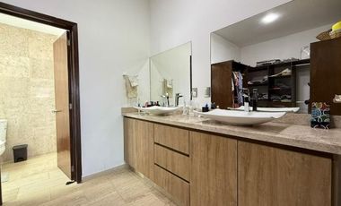 CASA EN VENTA EN FRACCIONAMIENTO LOMAS DE COCOYOC MORELOS