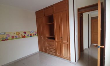 VENDO CASA DE DOS PISOS AL ORIENTE DE NEIVA