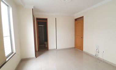 VENDO CASA DE DOS PISOS AL ORIENTE DE NEIVA