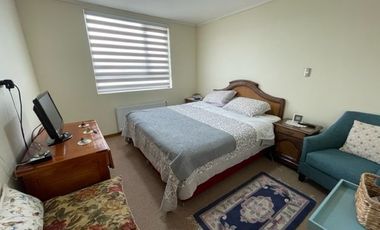 ¡OPORTUNIDAD! Vende casa estilo mediterráneo en sector Villa las Palmas, Osorno