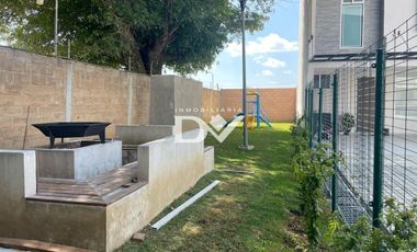 CASA EN VENTA EN CUAUTLANCINGO DE 3 HABITACIONES ROOF Y JARDIN