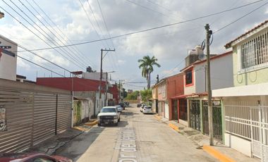 CASA EN VENTA, ¡¡REMATE BANCARIO!!  FLOR DE VERONICA, LAS GAVIOTAS, VILLA HERMOSA, TABASCO.