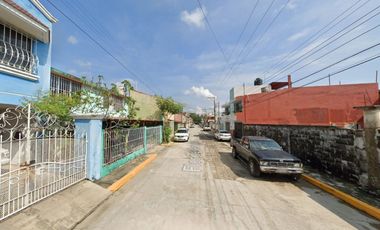 CASA EN VENTA, ¡¡REMATE BANCARIO!!  FLOR DE VERONICA, LAS GAVIOTAS, VILLA HERMOSA, TABASCO.