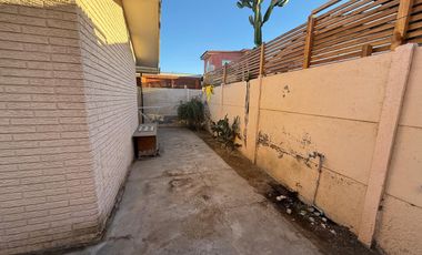 OPORTUNIDAD-VENTA DE CASA EN LA VIÑITA III-EL PALOMAR