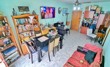 Depto. 3 Amb + Patio de 52 m² + Cochera + Patio Secundario con Lavadero Cubierto