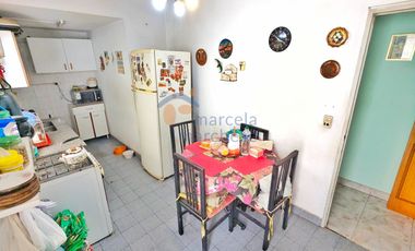 Depto. 3 Amb + Patio de 52 m² + Cochera + Patio Secundario con Lavadero Cubierto