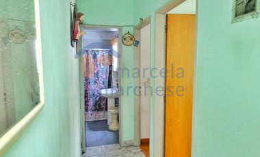 Depto. 3 Amb + Patio de 52 m² + Cochera + Patio Secundario con Lavadero Cubierto