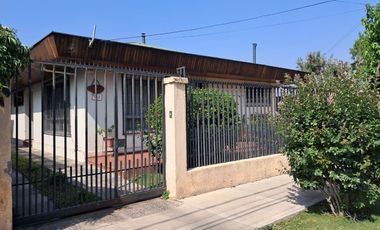 VENDO HERMOSA CASA  - FERNANDEZ ALBANO- LA CISTERNA