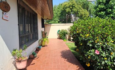 VENDO HERMOSA CASA  - FERNANDEZ ALBANO- LA CISTERNA