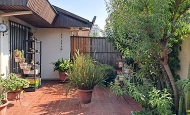 VENDO HERMOSA CASA  - FERNANDEZ ALBANO- LA CISTERNA