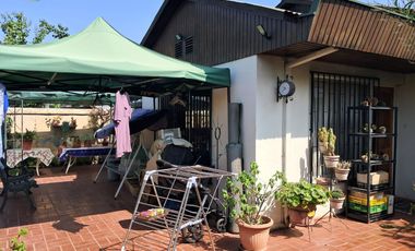 VENDO HERMOSA CASA  - FERNANDEZ ALBANO- LA CISTERNA