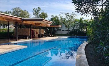 SE VENDE BONITA Y AMPLIA CASA EN PARQUE CENTRAL CHOLUL MERIDAD YUCATAN