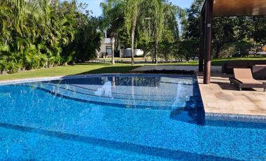 SE VENDE BONITA Y AMPLIA CASA EN PARQUE CENTRAL CHOLUL MERIDAD YUCATAN