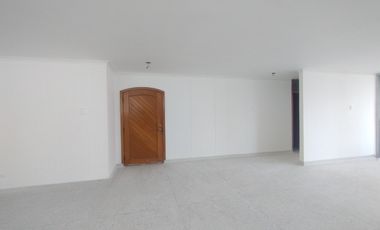 Apartamento en arriendo en Alto Prado.