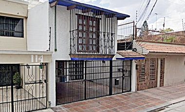 Venta de Casa en Praga, Valle Dorado, Tlalnepantla, México